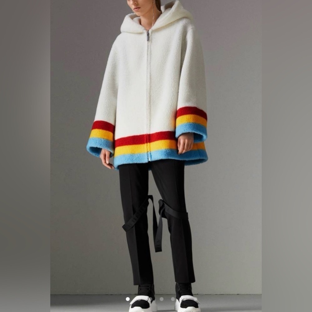 ‼️Sharing Only‼️ Burberry hoodie in soft faux shearling with stripes.